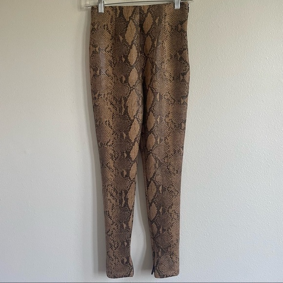 ZARA SNAKESKIN BLOGGER FAVORITE PANTS - Picture 4 of 9